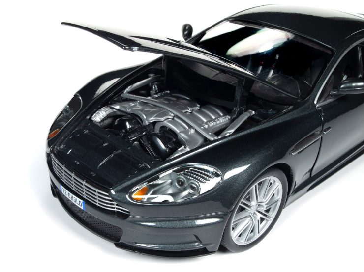 Round 2 Aston Martin DBS V12 Casino Royale Quantum Of Solace 1-18 008