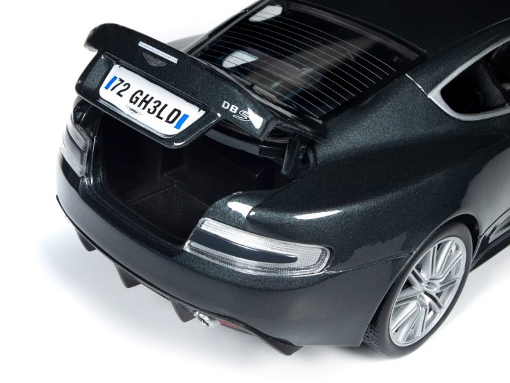 Round 2 Aston Martin DBS V12 Casino Royale Quantum Of Solace 1-18 010