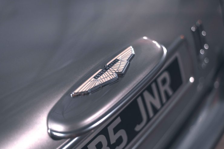 DB5 Junior_Details_Wings rear