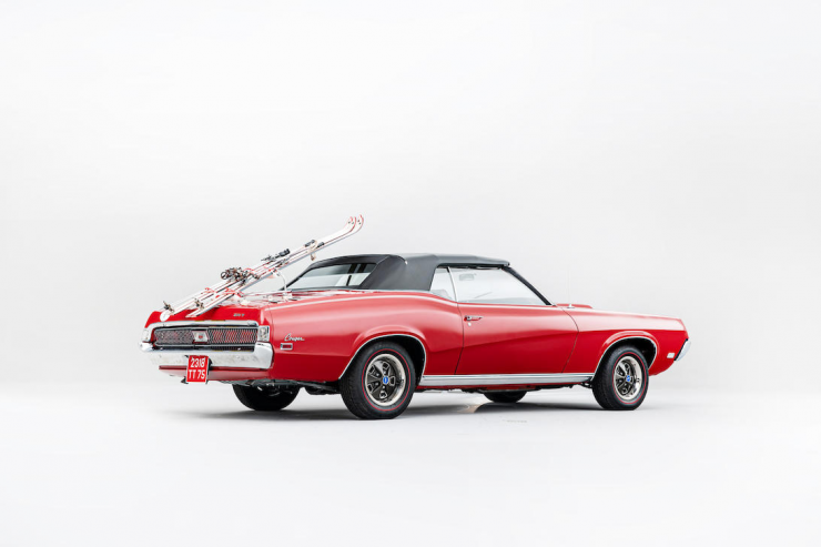 Veiling-Mercury-Cougar-XR-7-On-Her-Majestys-Secret-Service-006