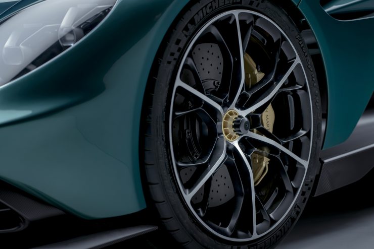 Aston-Martin-Valhalla14-1