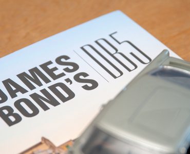Header boekrecensie James Bond's DB5