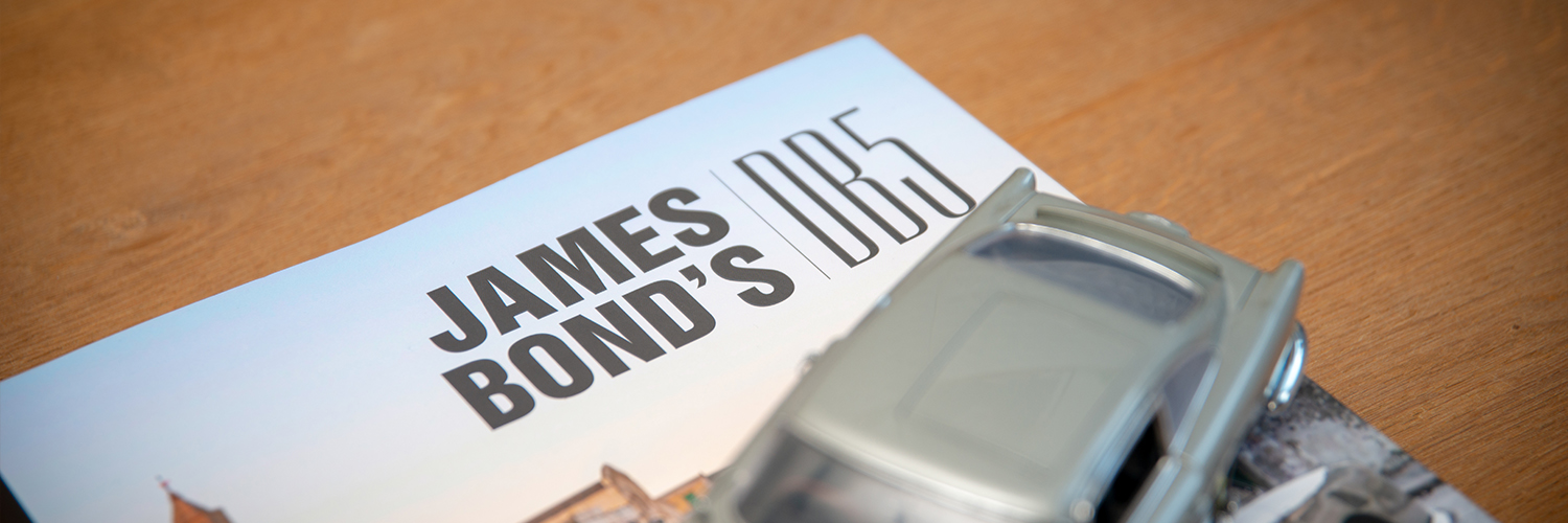 Header boekrecensie James Bond's DB5